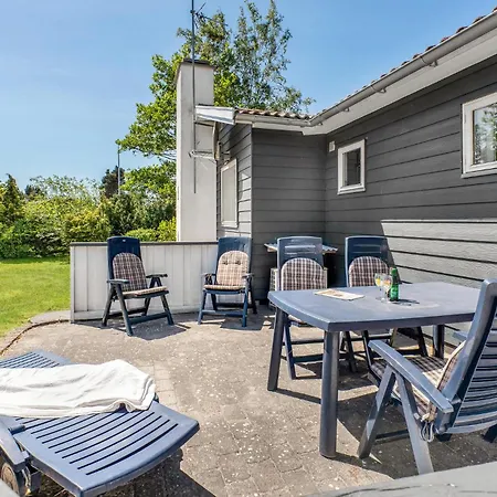 Feriehus Stunning In With Kitchen *