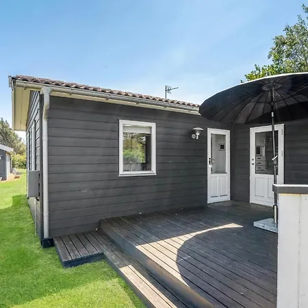 Feriehus Stunning In With Kitchen Hadsund