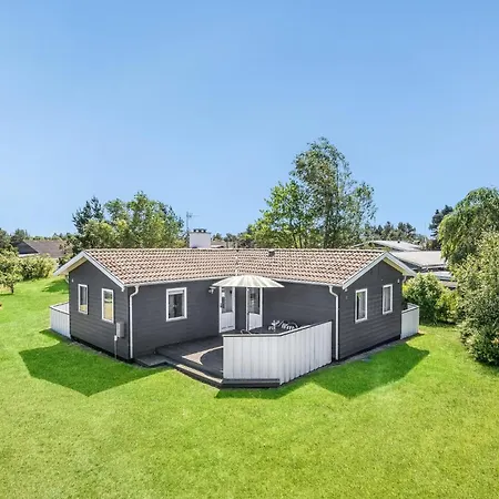 Casa vacanze Stunning In With Kitchen Hadsund